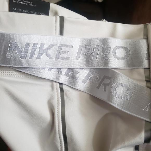 SOLD Nike Pro Intertwist Women's Leggings Tights - Picture 6 of 13